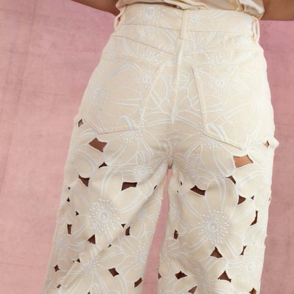 Cynthia Rowley Flora Cutout Jeans High Waist Wide Leg Cream Floral Lace Denim 26 - Picture 3 of 15